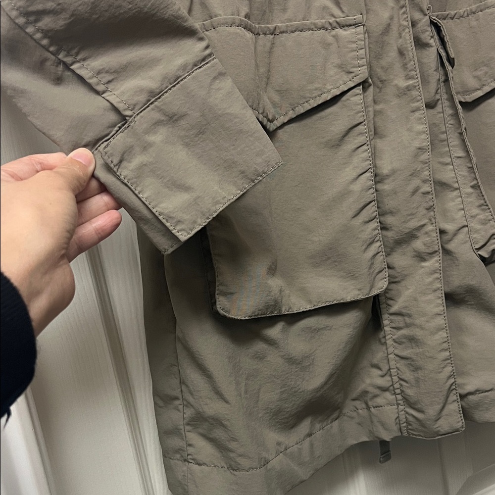 Universal Thread Waterproof Utility Hooded Jacket… - image 6